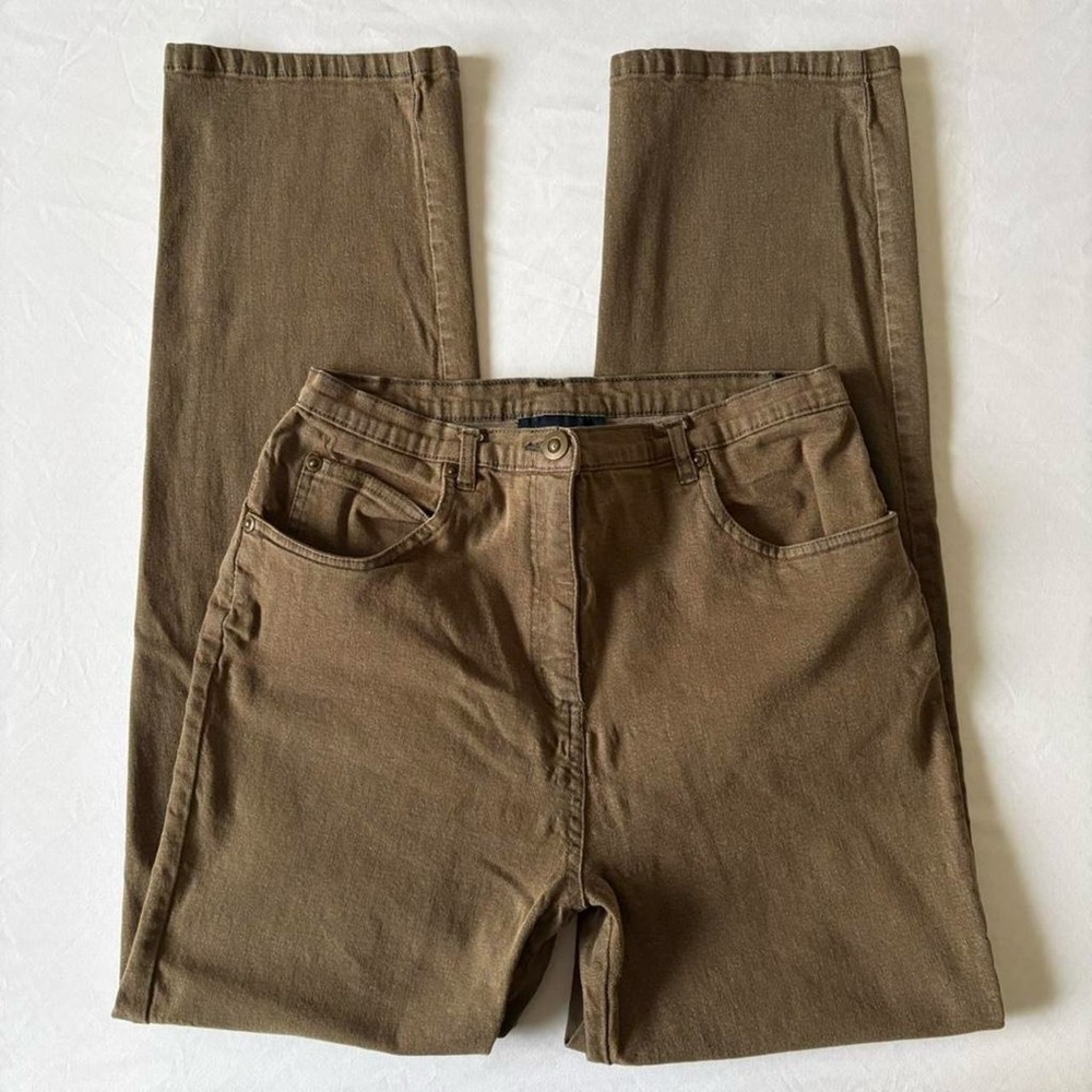 Classic Straight-Leg Pants in Olive Brown
